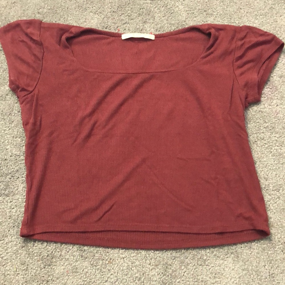 Cropped active tee